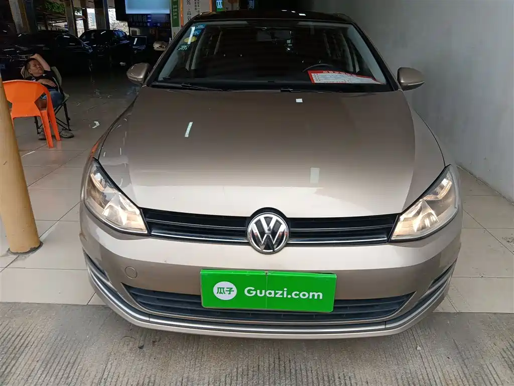 Volkswagen Golf 2016 1.6L Automatic Comfort фото 3