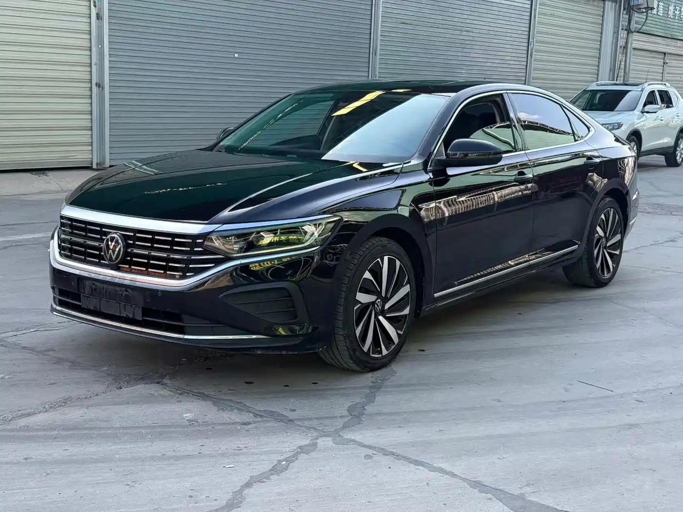 Фото 1 - Volkswagen Passat