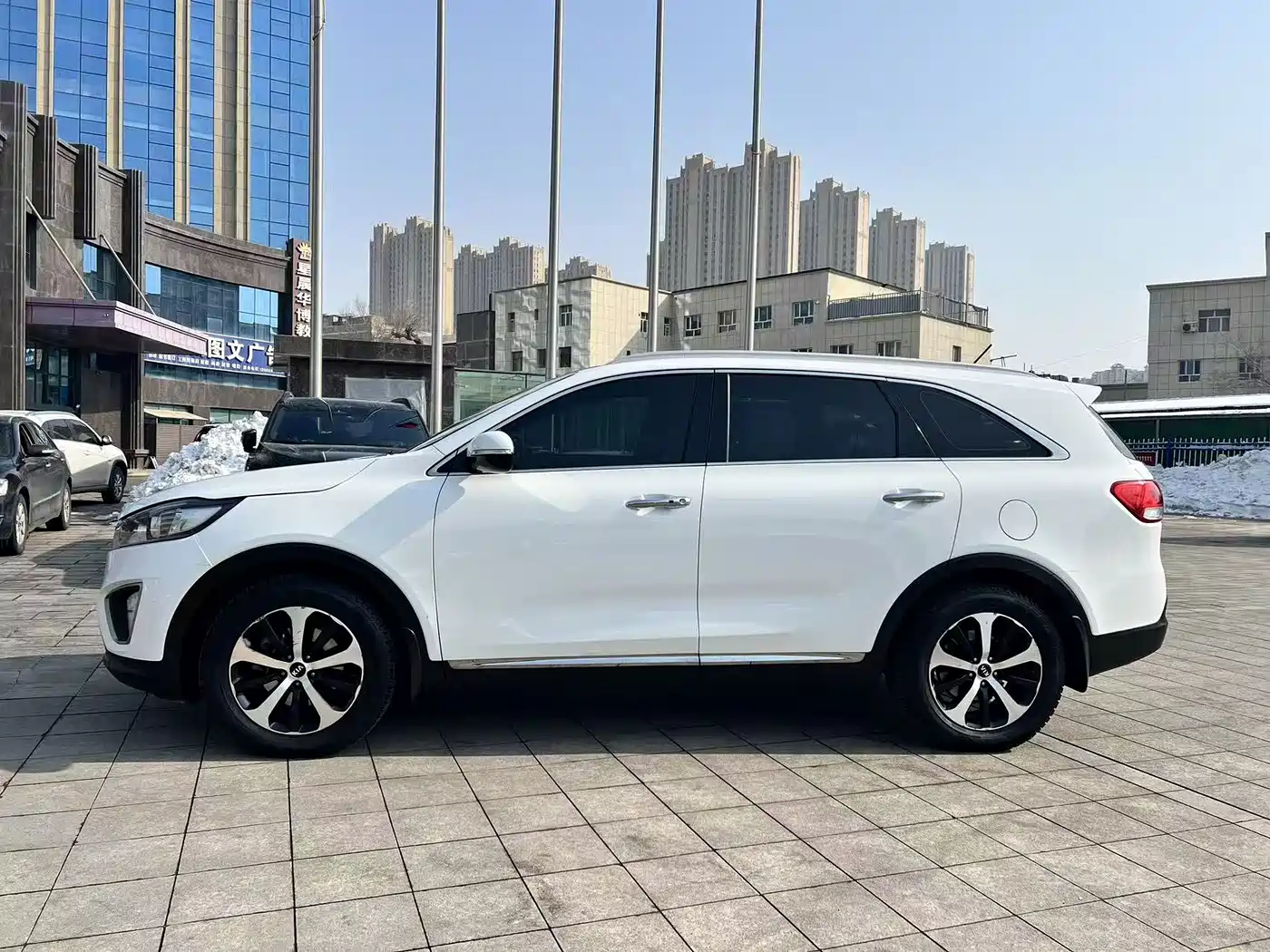 KIA SORENTO
