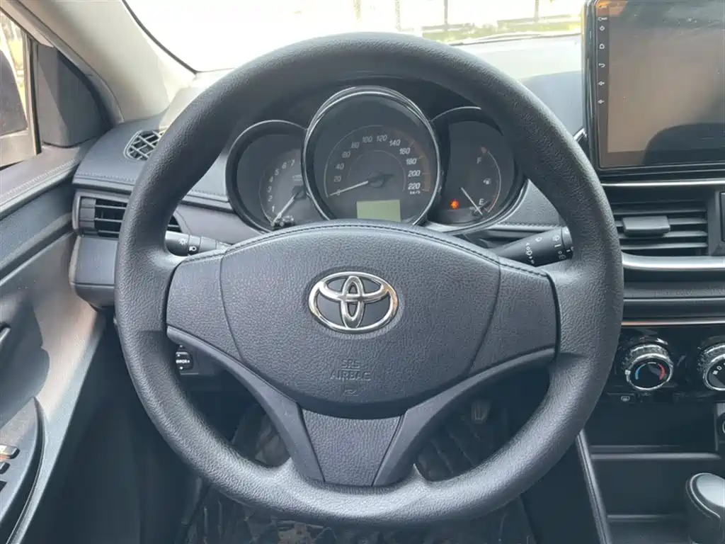 Toyota YARiS L Zhi Xuan 2020 1.5L CVT Leading Edition фото 4