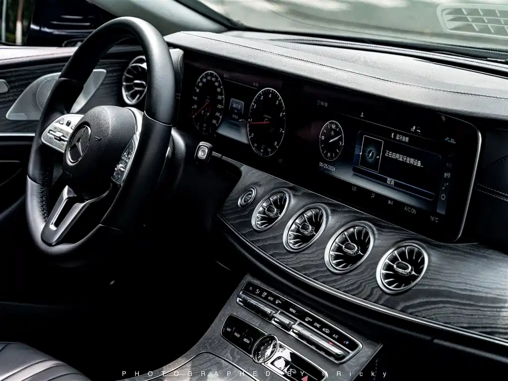 Mercedes-Benz CLS 2018 CLS 300 Luxury фото 6