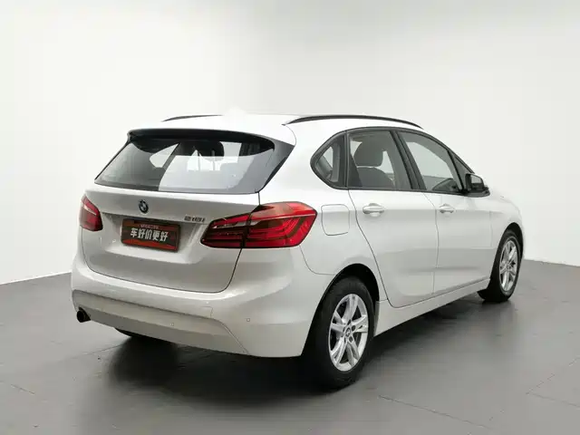 BMW 2 Series Touring 2016 218i Leading — фото 2