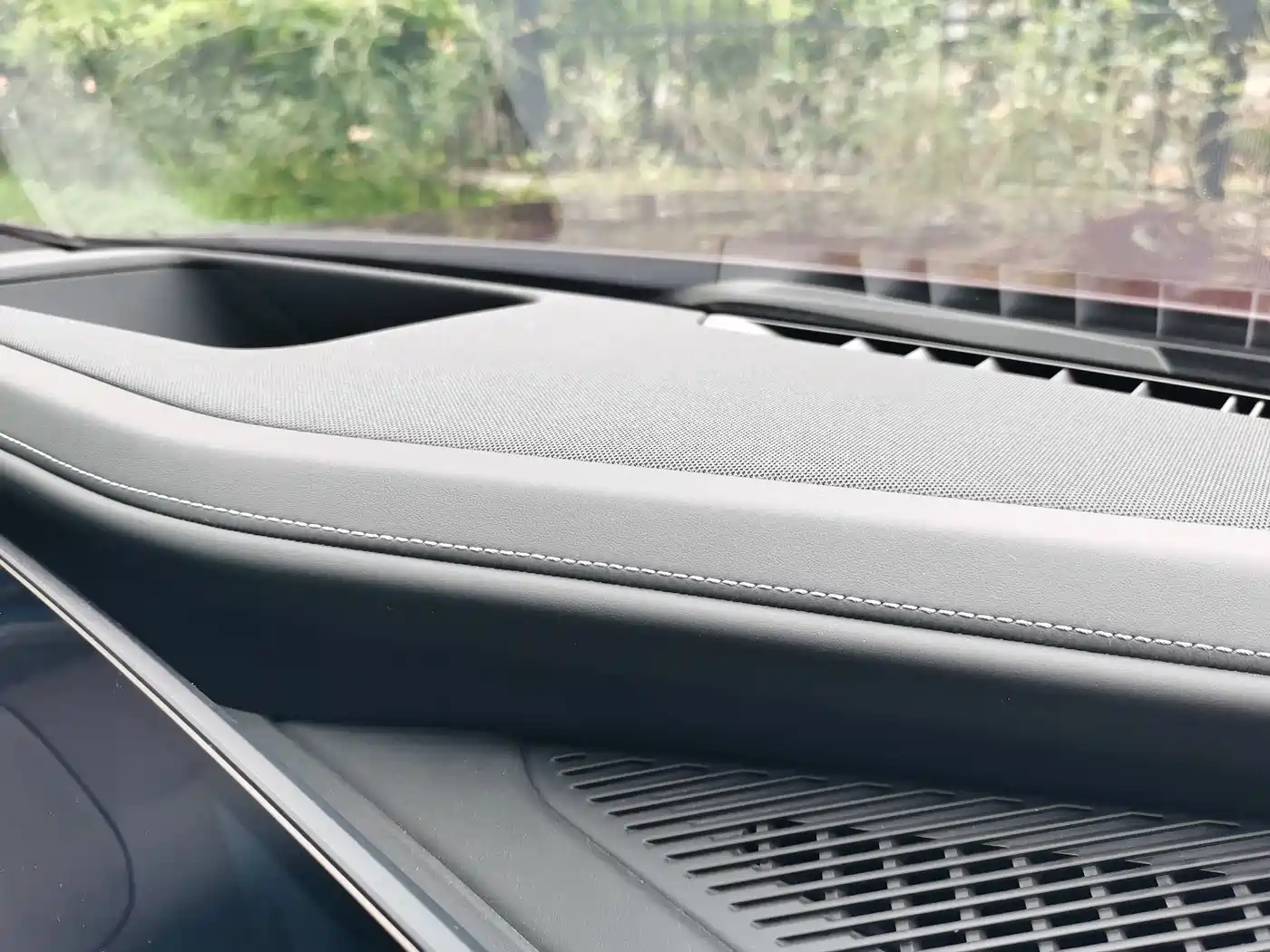 BMW i7 2024 2023 xDrive60L Luxury Package