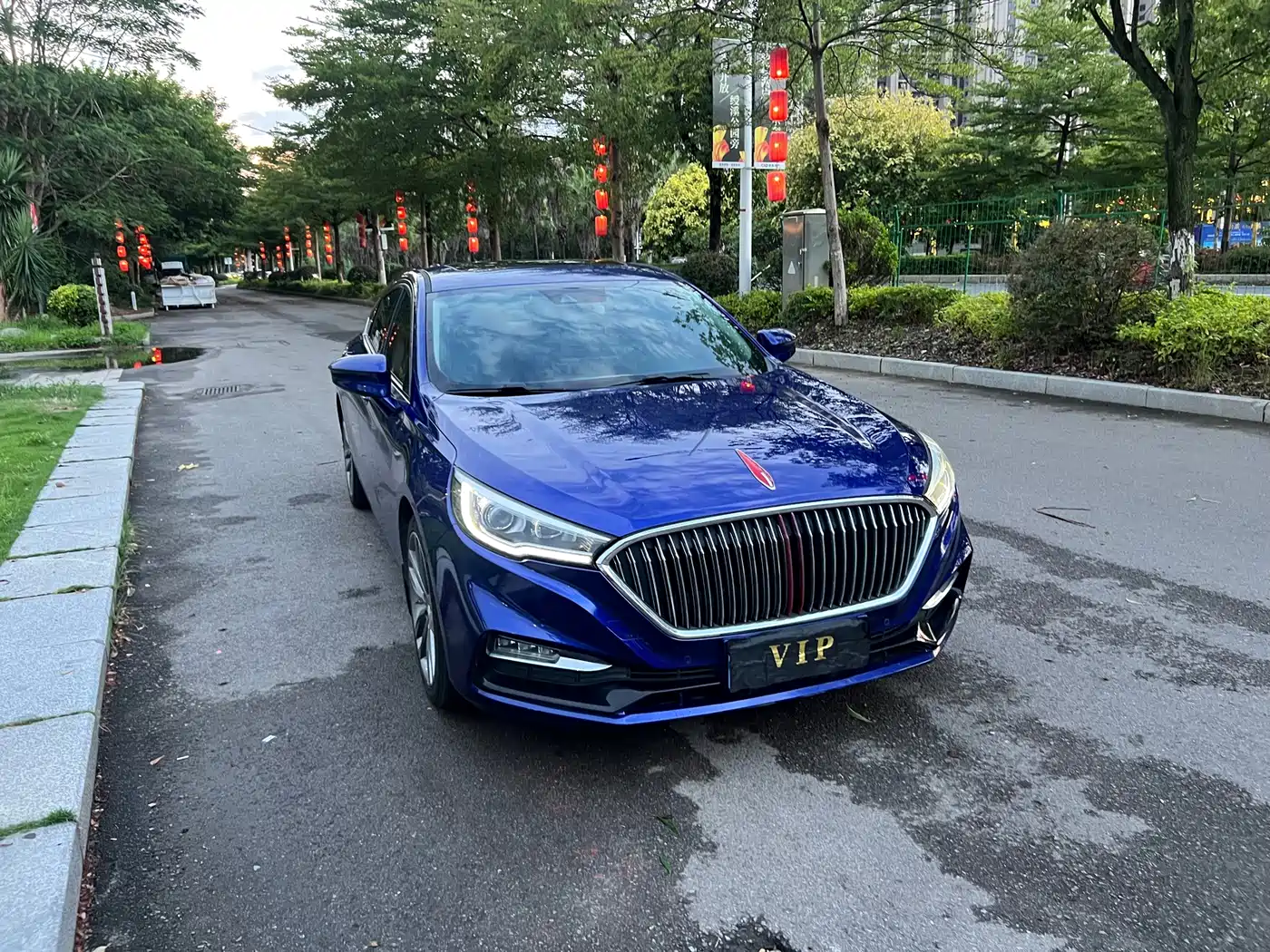 Photo 3 - Hongqi H5