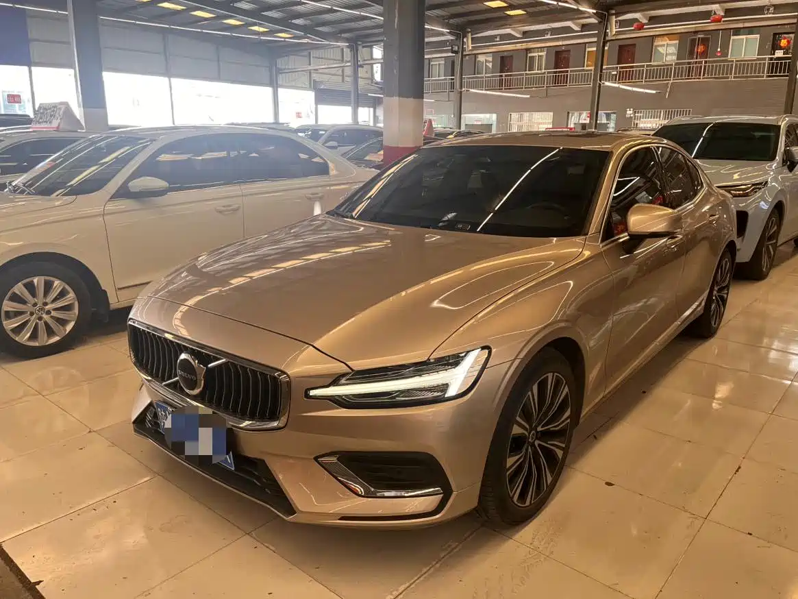 VOLVO S60