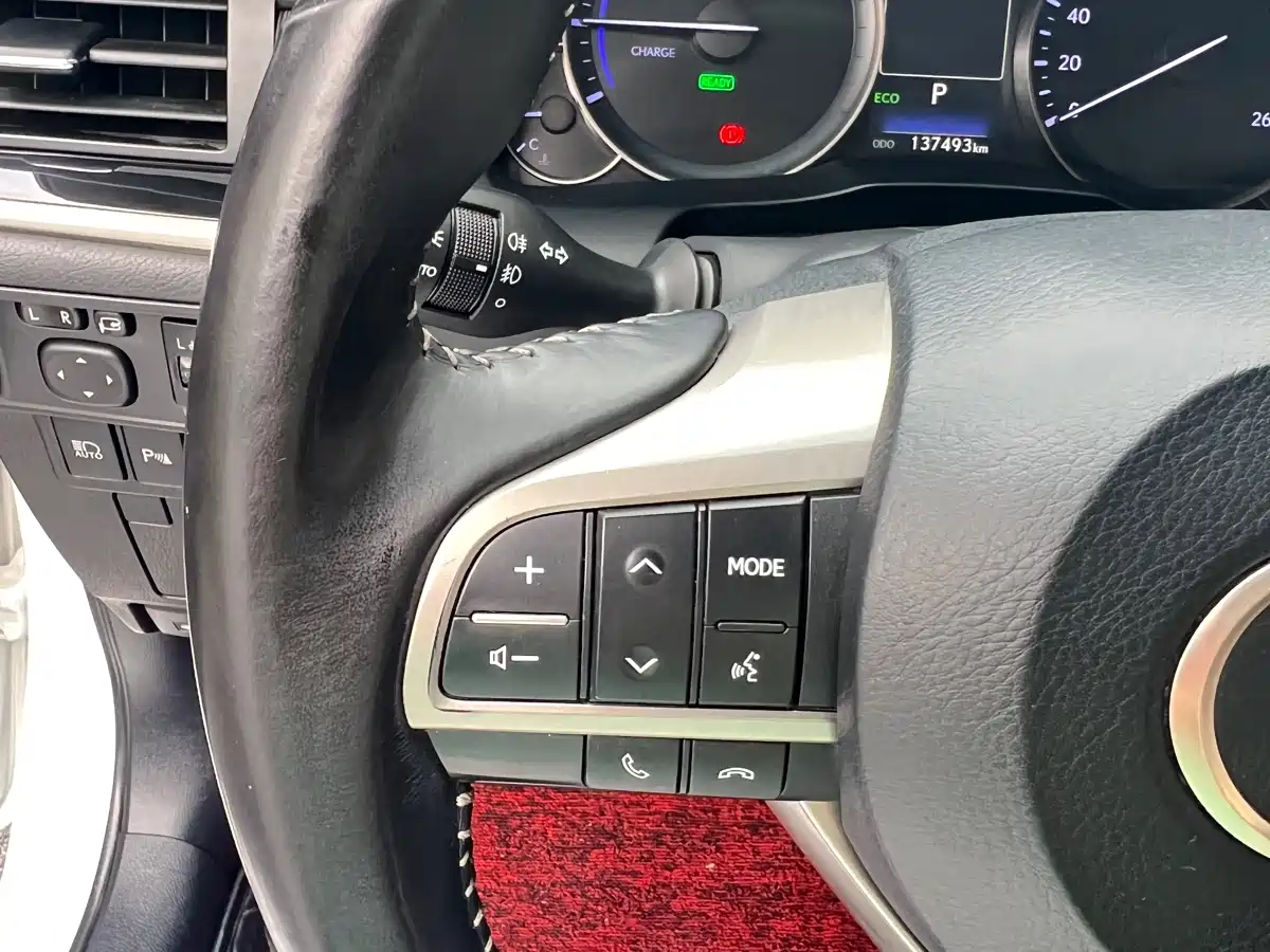Lexus ES 2015 300h Comfort Edition фото 23