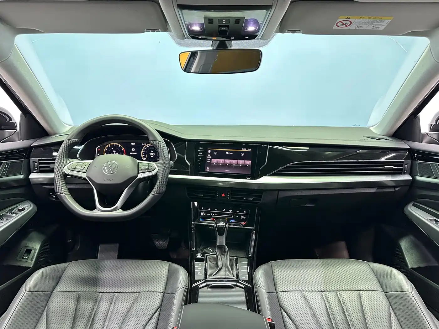Volkswagen Passat 2024 380TSI Starlight Dragon Soaring Edition фото 19
