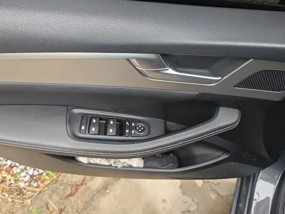 BYD Qin Pro 2019 2018 1.5TI Automatic Smart Connected Dynamic Edition