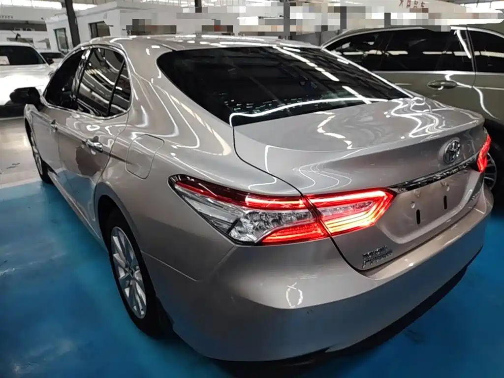 Toyota Camry 2018 2.0G Luxury Edition фото 5