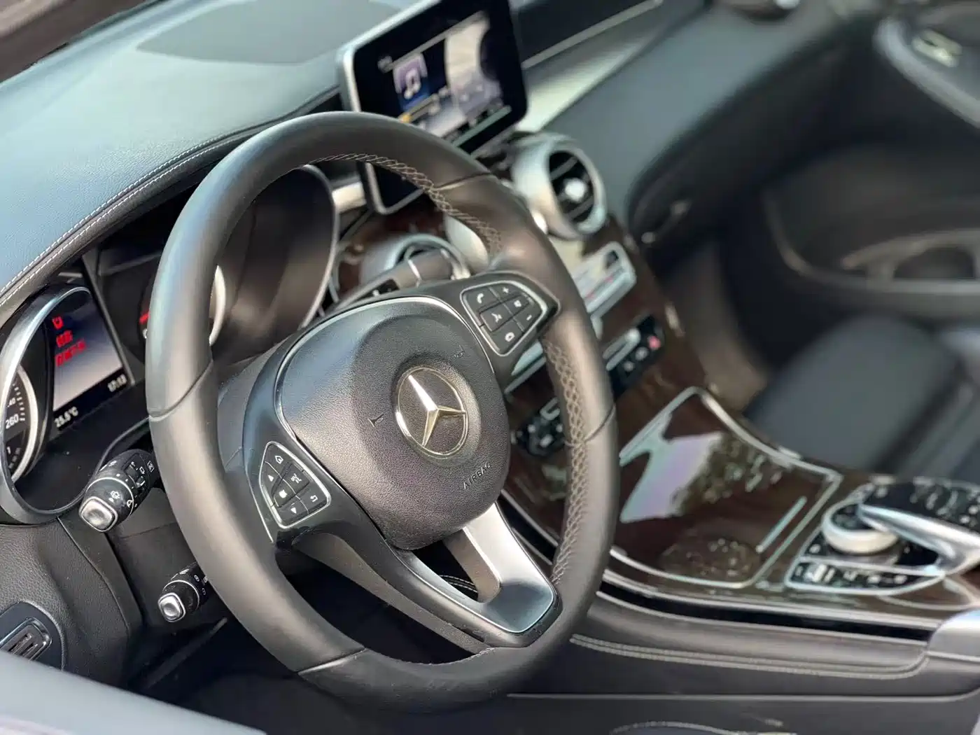 Mercedes-Benz GLC 2016 GLC 260 4MATIC Dynamic фото 10