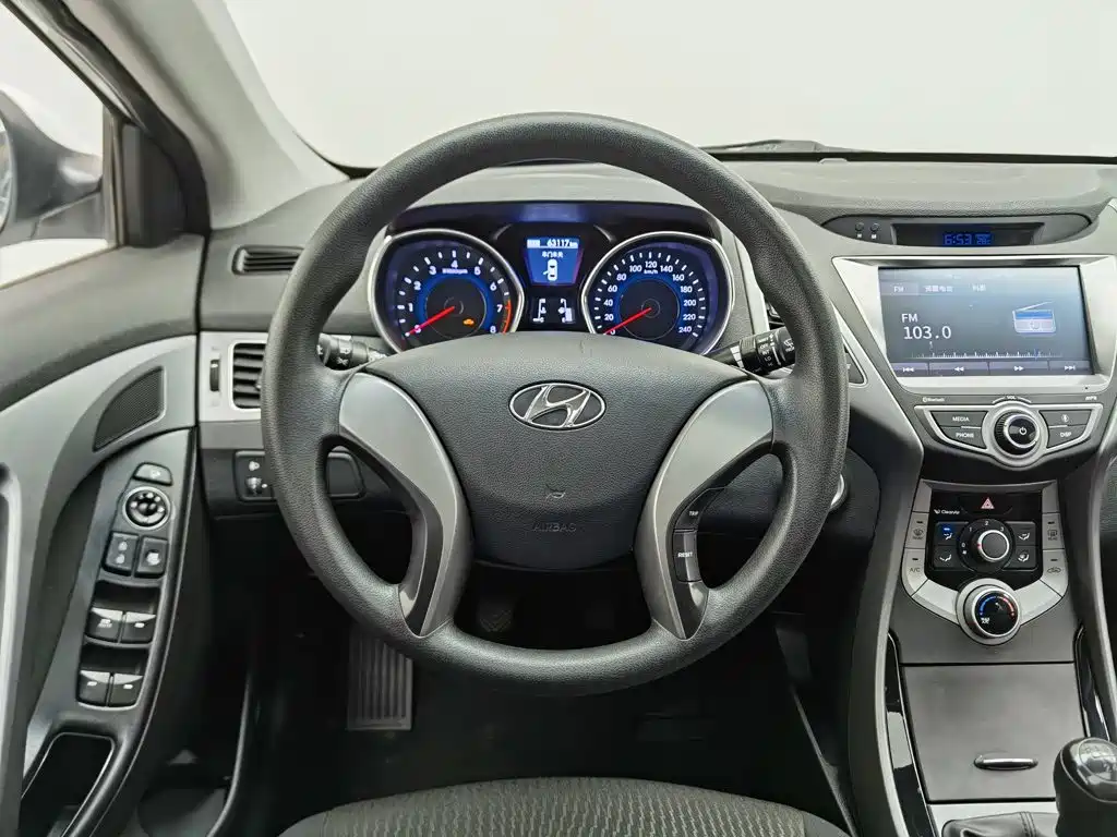 Hyundai Langdong 2017 2016 1.6L Manual Premium Edition