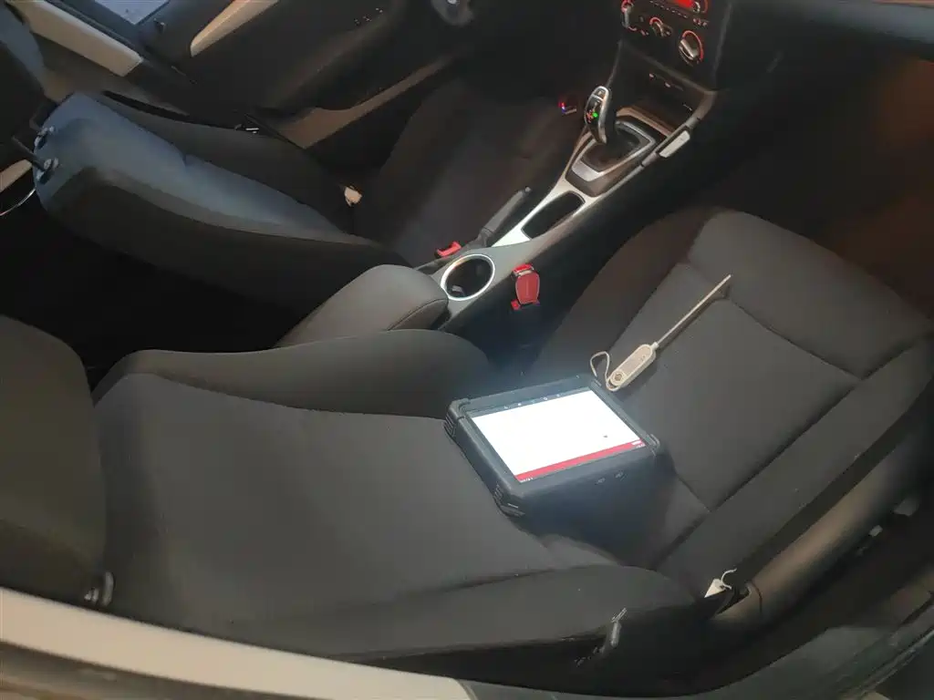 BMW X1 2014 sDrive18i Fashion Edition фото 17