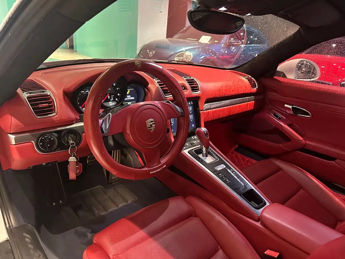 Porsche Cayman 2013 Cayman 2.7L фото 10