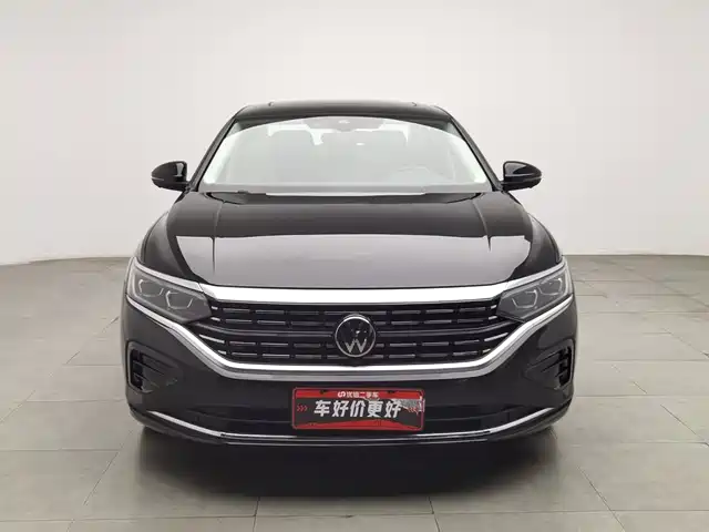 Volkswagen Passat 2023 Facelift 330TSI Premium Edition — фото 3