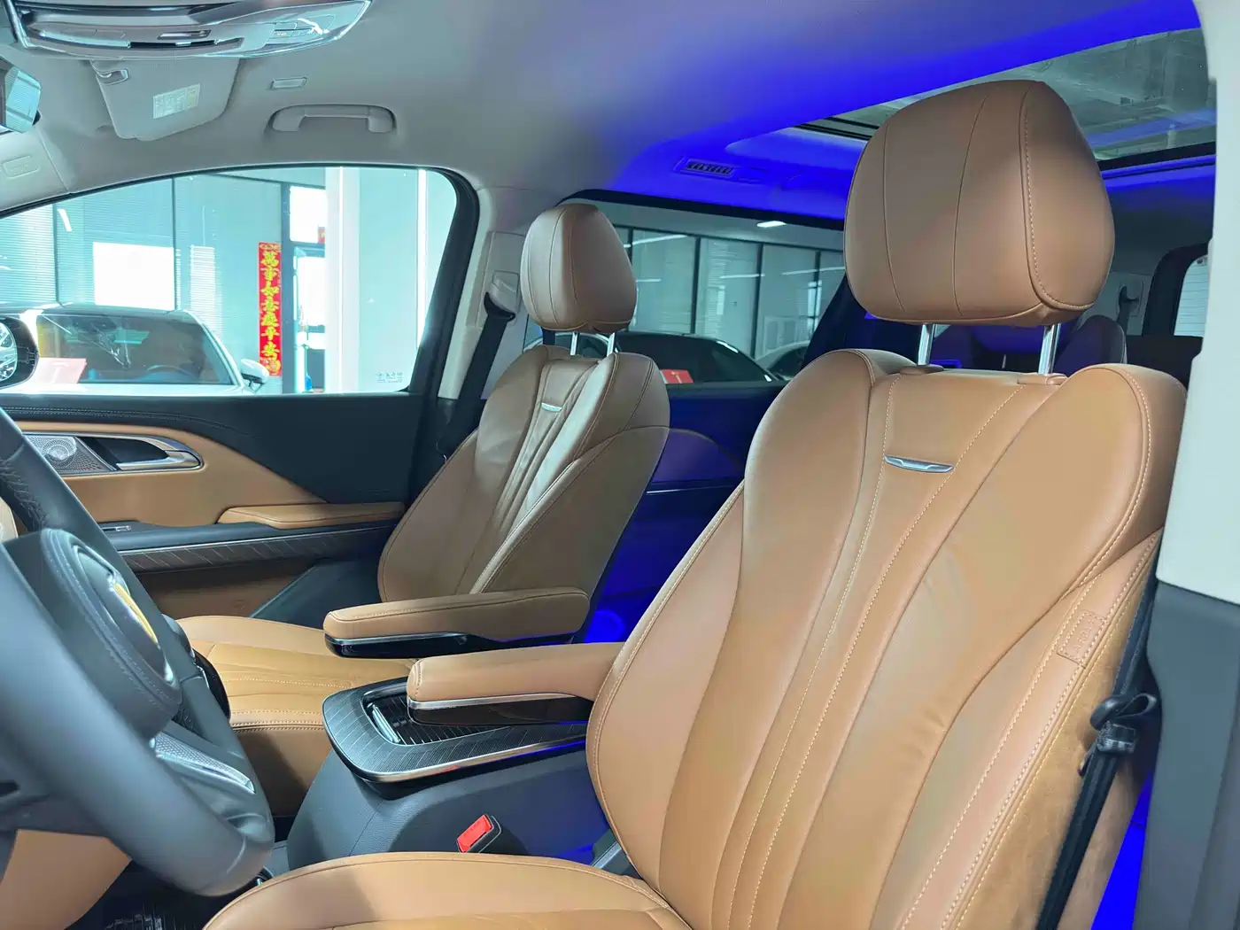 Hongqi HQ9 PHEV 2024 Model 2.0T AWD Business Edition фото 11