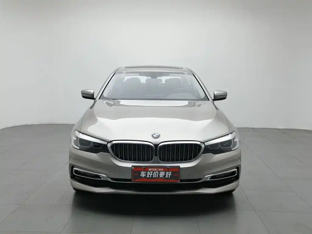 Фото 3 - BMW 5 Series