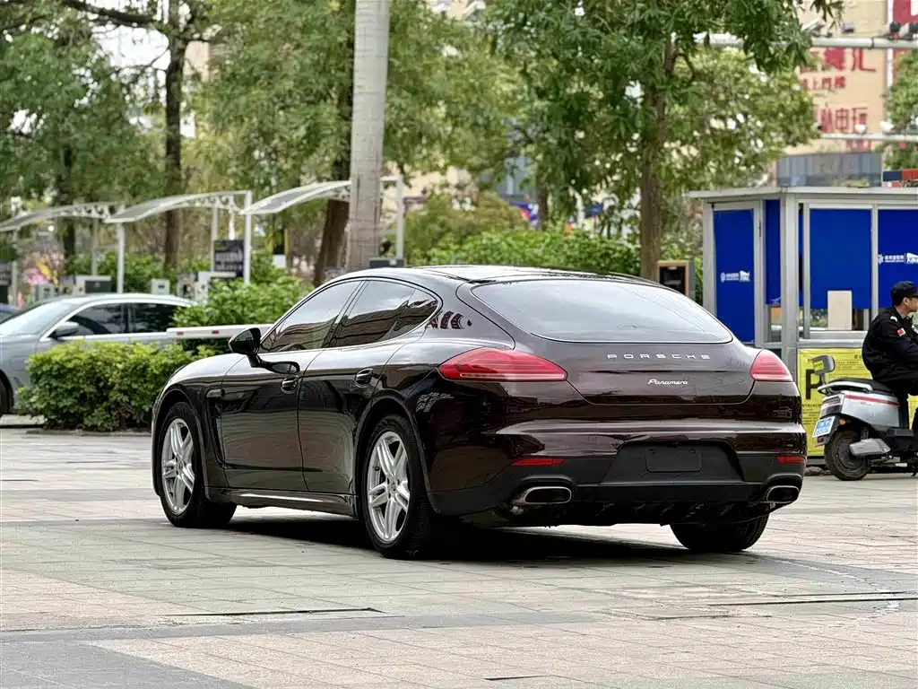 Porsche Panamera 2014 Panamera 3.0T фото 5