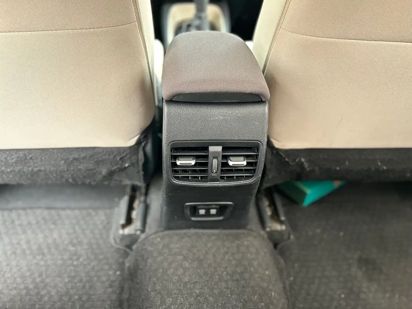 Toyota Corolla 2019 Hybrid 1.8L E-CVT GL-i Elite Edition фото 28