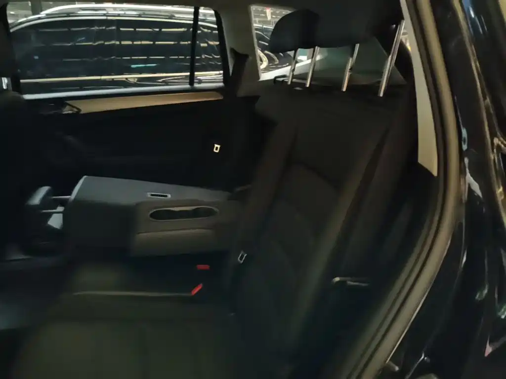 Volkswagen Tiguan L 2019 Facelift 330TSI Auto 2WD Panorama Comfort China VI фото 17