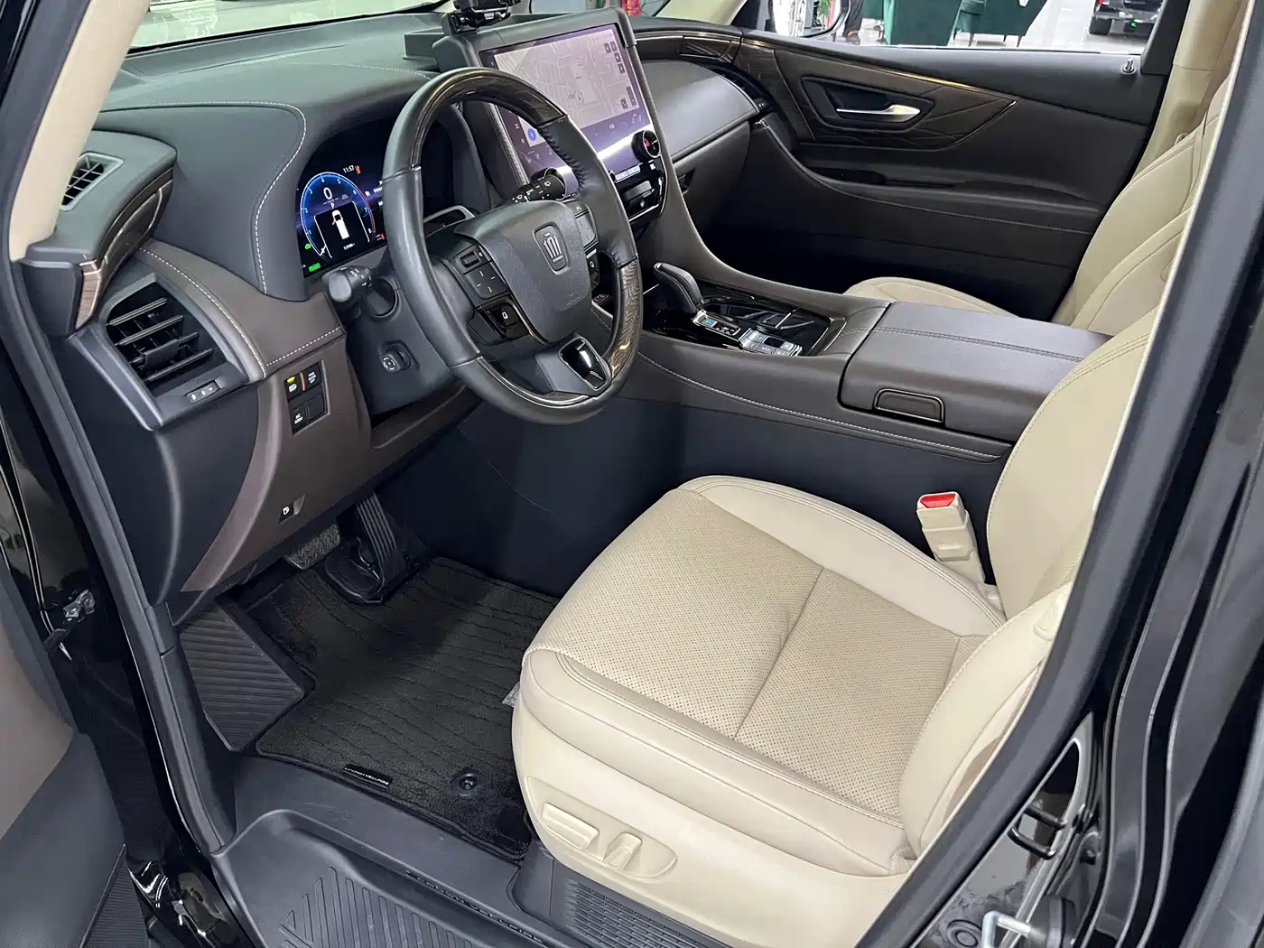 Toyota Vellfire 2024 2024 Crown Hybrid 2.5L Executive Premium Edition