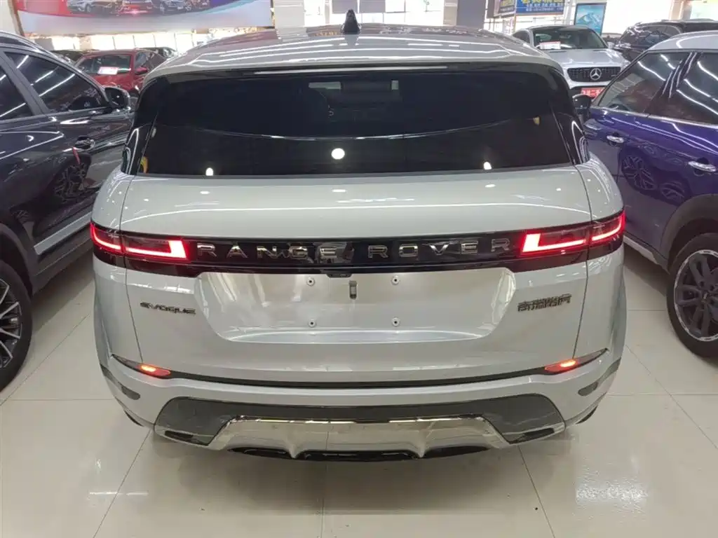 Land Rover Range Rover Evoque 2024 Range Rover Evoque L 249PS Light Master Edition фото 5
