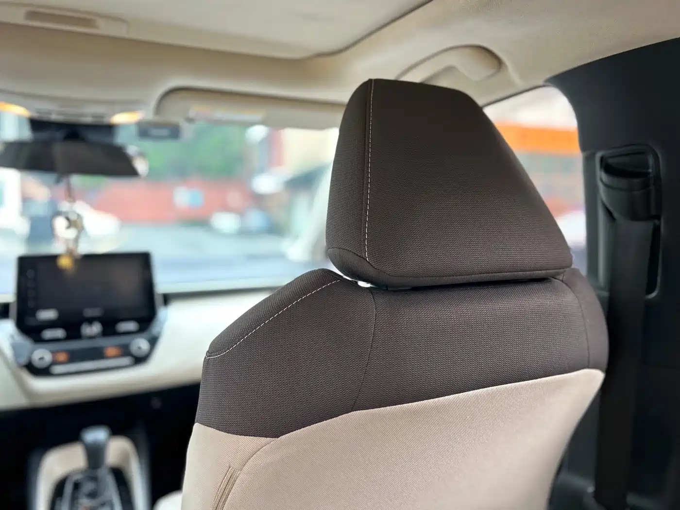 Toyota Corolla 2019 Hybrid 1.8L E-CVT GL-i Elite Edition фото 26