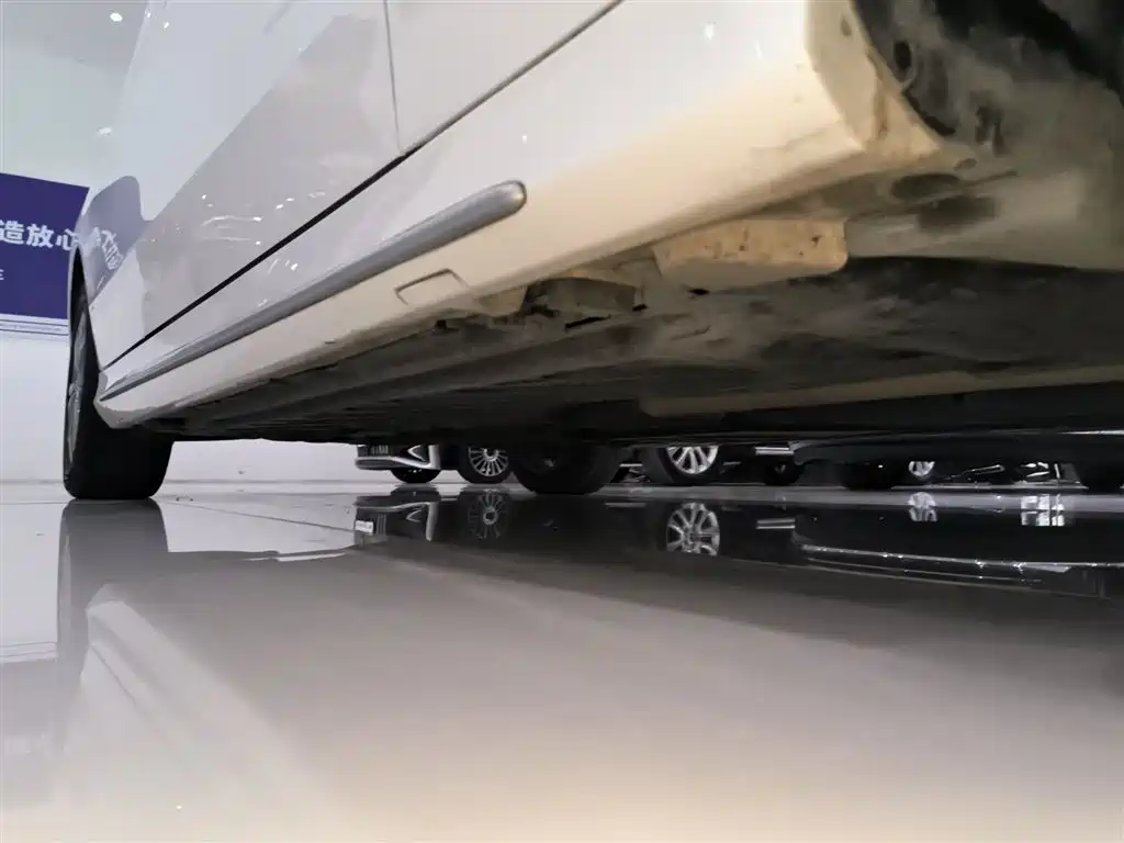 Mercedes-Benz C-Class 2018 C 200 L Sport Edition фото 21