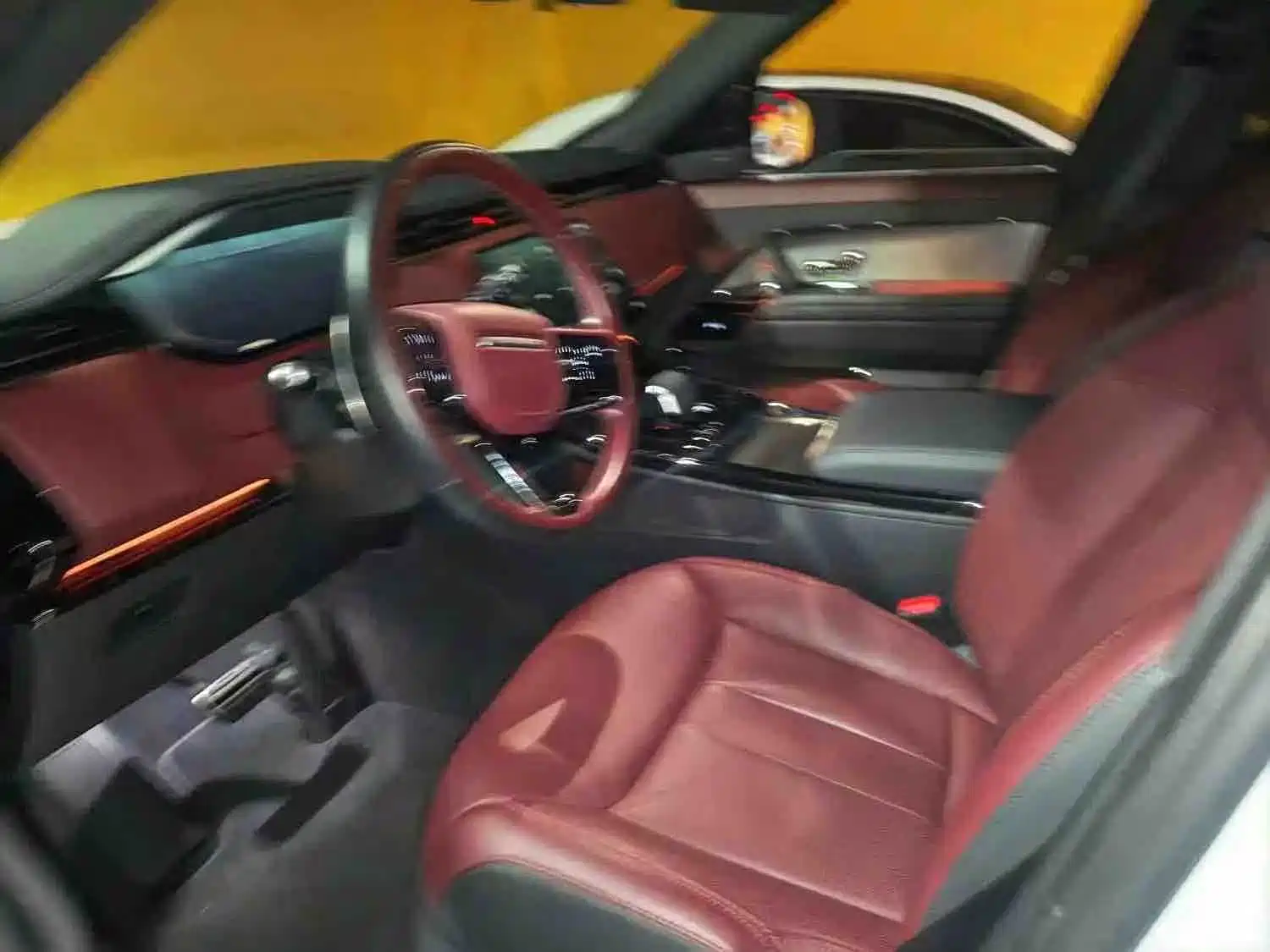 Photo 3 - Land Rover Range Rover Sport