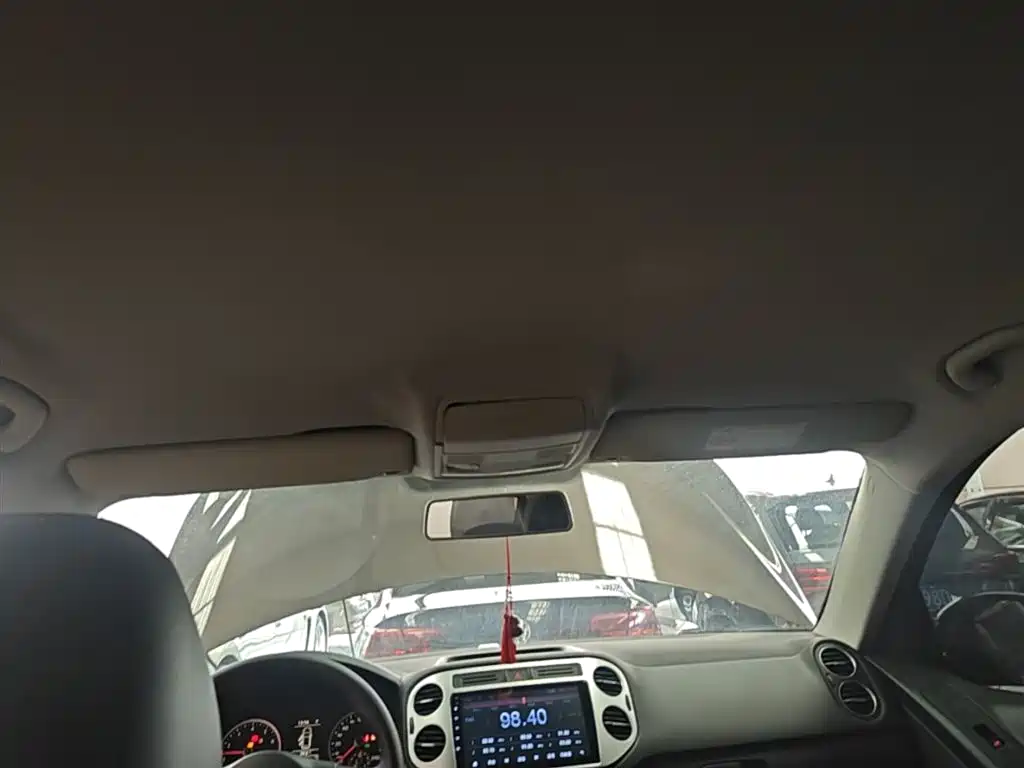 Volkswagen Tiguan 2016 Model 300TSI Automatic 2WD Trend Edition фото 18