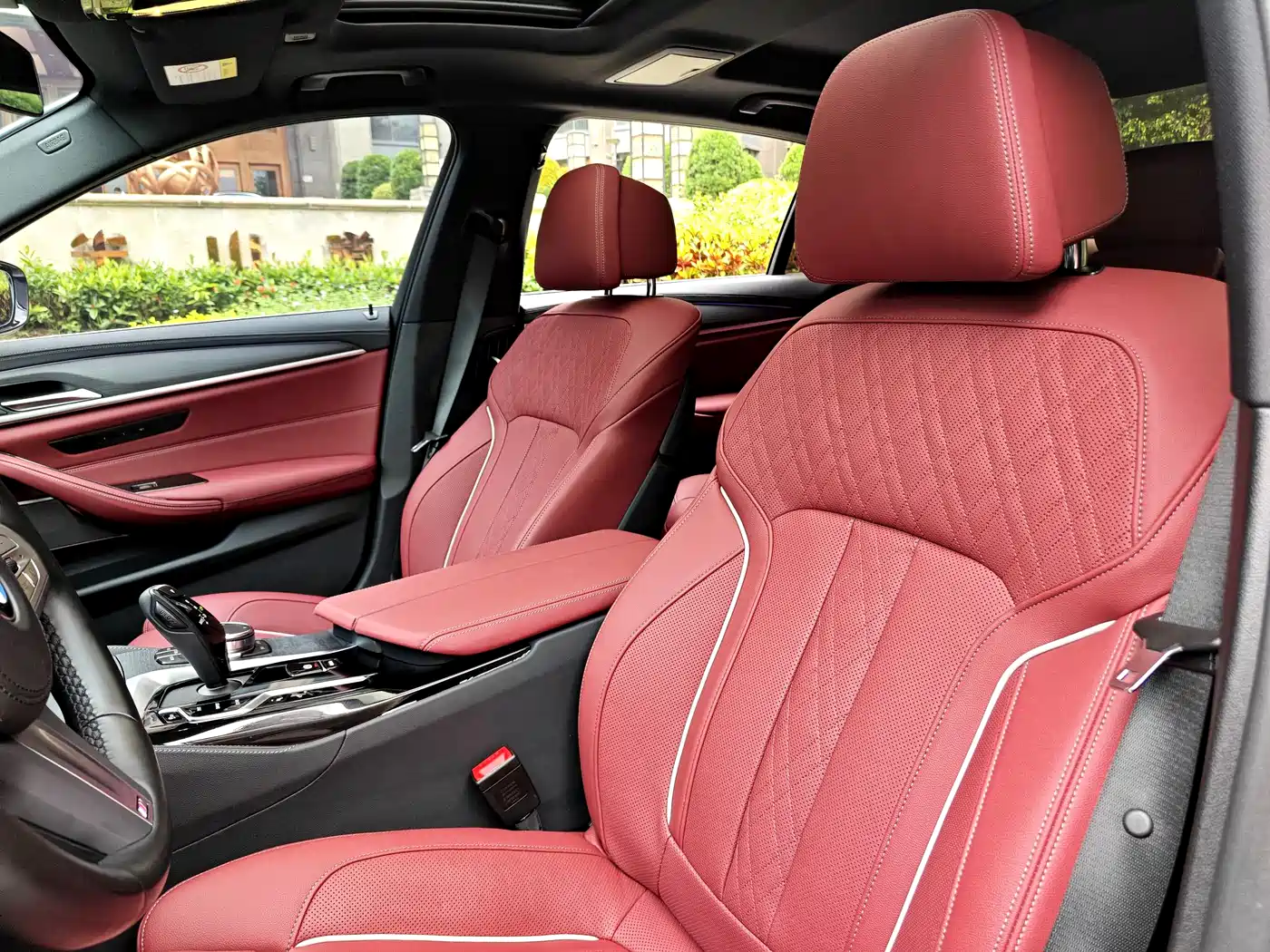 BMW 5 Series 2023 530Li Premium M Sport Package фото 13