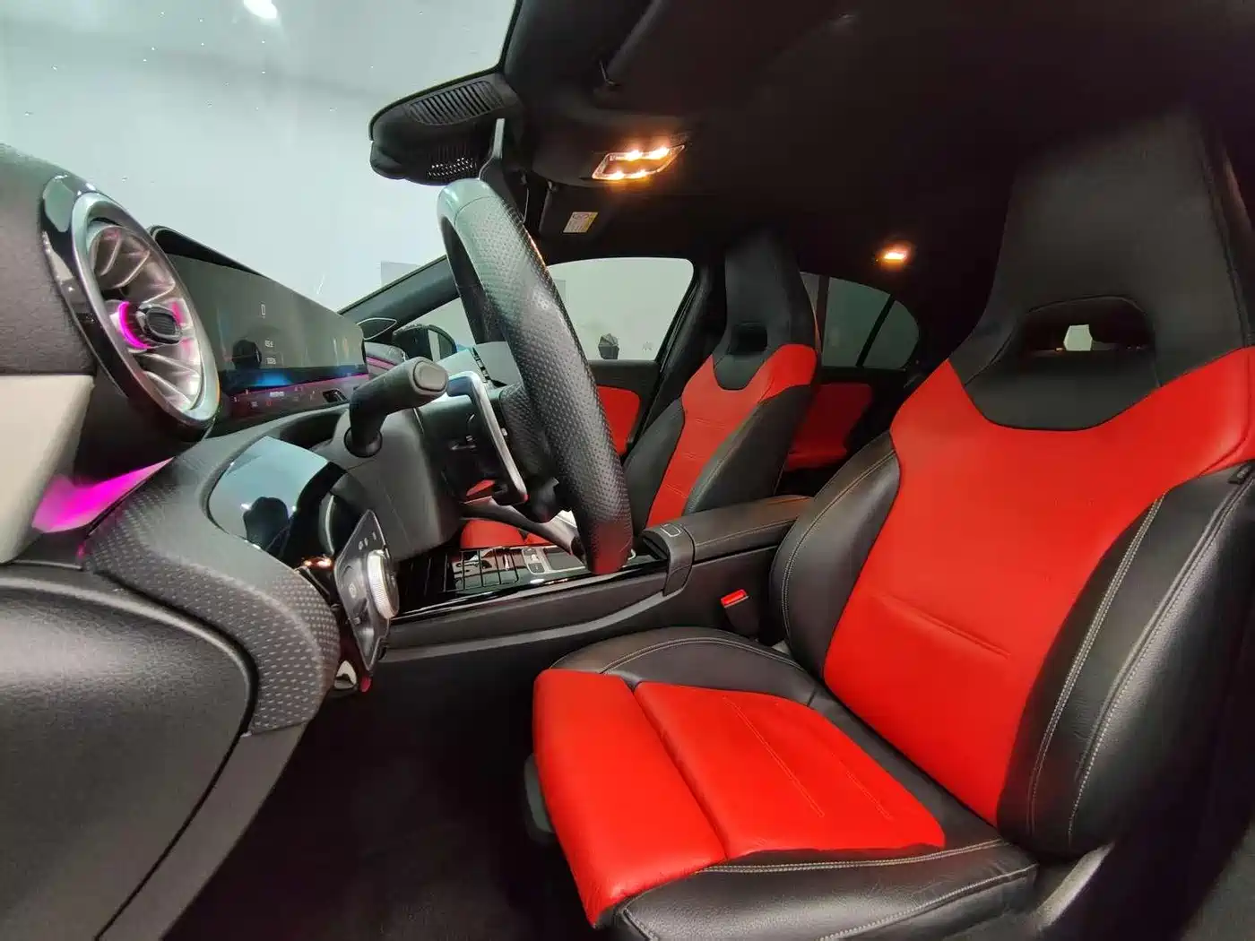 Mercedes-Benz A-Class AMG (Import) 2024 AMG A 35 4MATIC фото 11