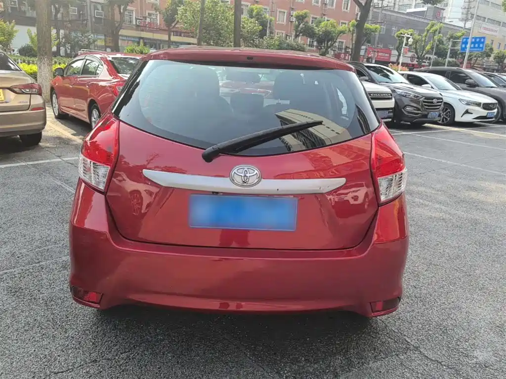 Toyota YARiS L Zhi Xuan 2015 1.5E Auto Charming Edition фото 6