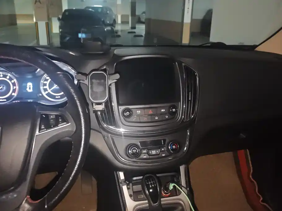 Baojun 560 2017 2016 1.8L Manual Luxury