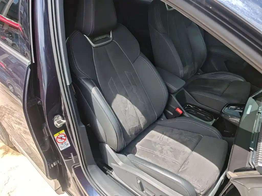Audi Q4 e-tron 2023 2023 50 e-tron quattro Creation Edition