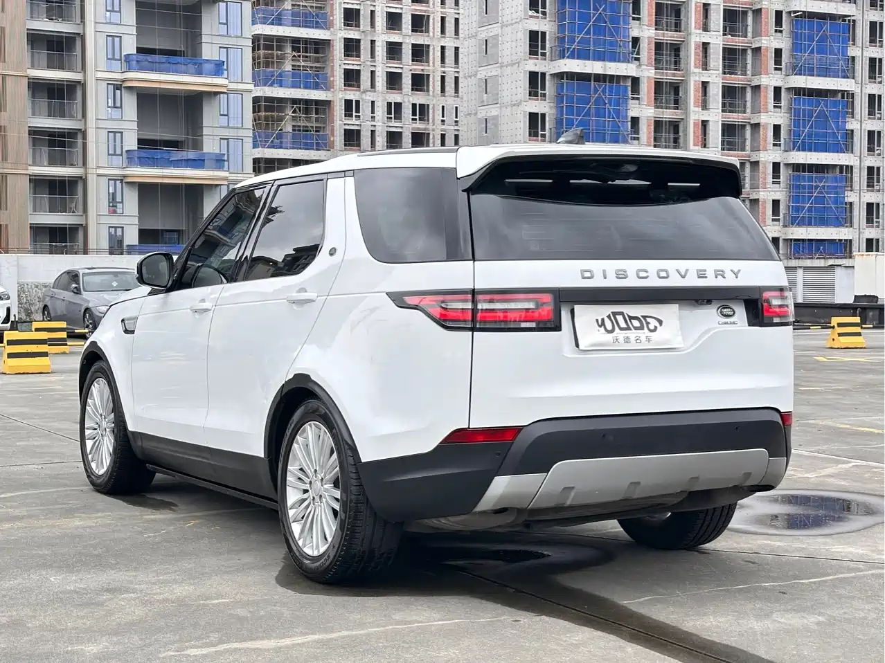 Land Rover Discovery 2017 3.0 SC V6 HSE фото 5