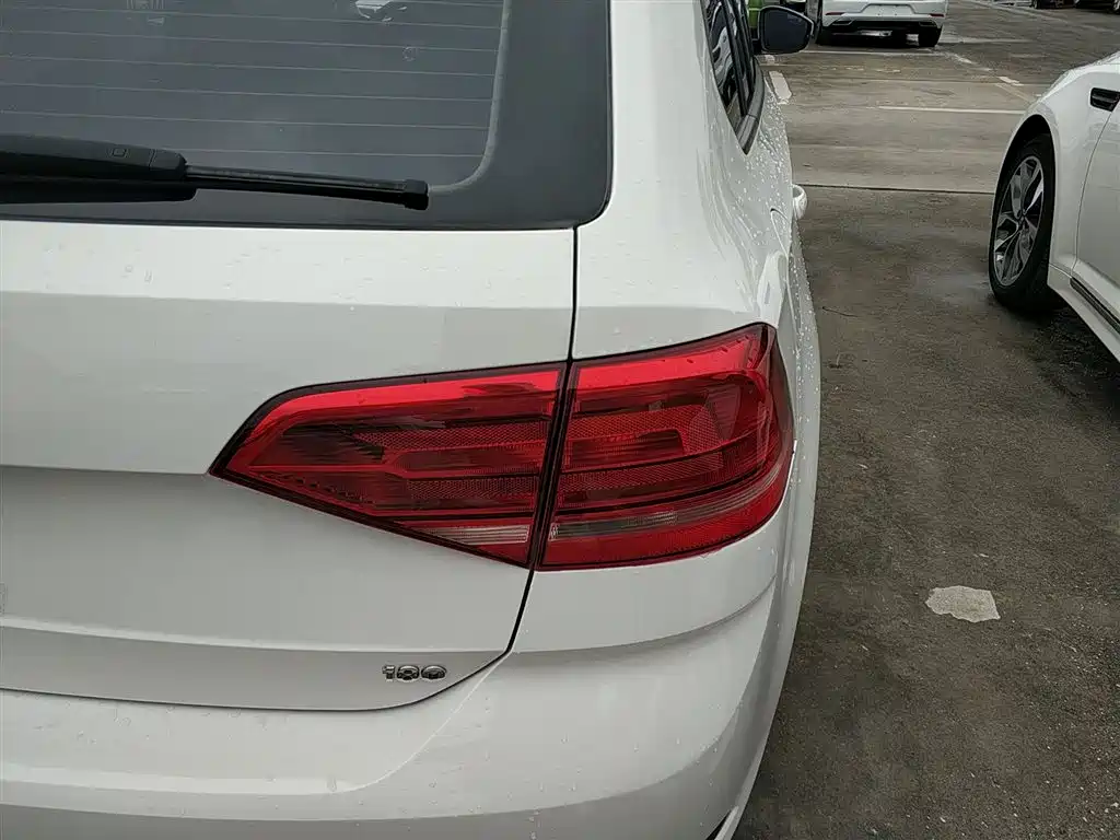 Volkswagen Santana 2017 Gran Santana 1.6L Auto Trendline фото 24
