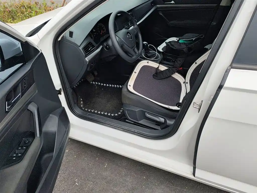 Volkswagen Lavida 2018 1.5L Auto Trend Edition China V фото 20