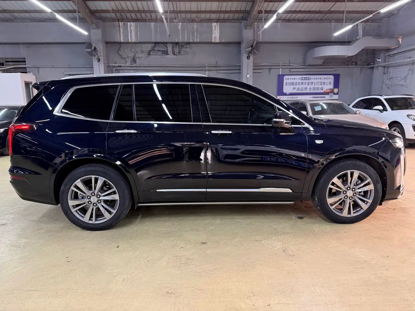 Cadillac XT6 2021 2.0T 6-Seater 2WD Luxury Edition фото 32