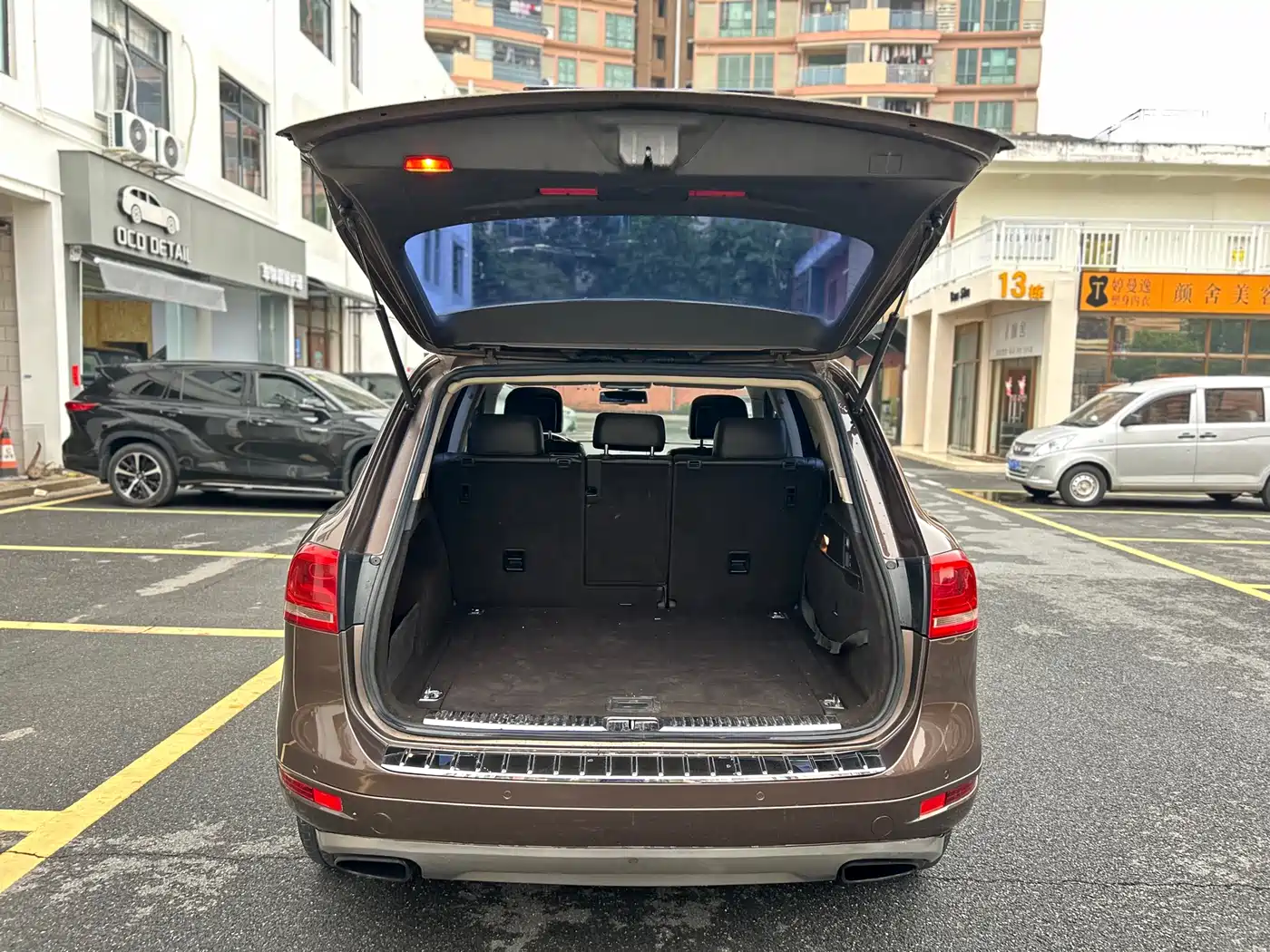 Volkswagen Touareg 2011 3.0TDI Diesel Comfort фото 38