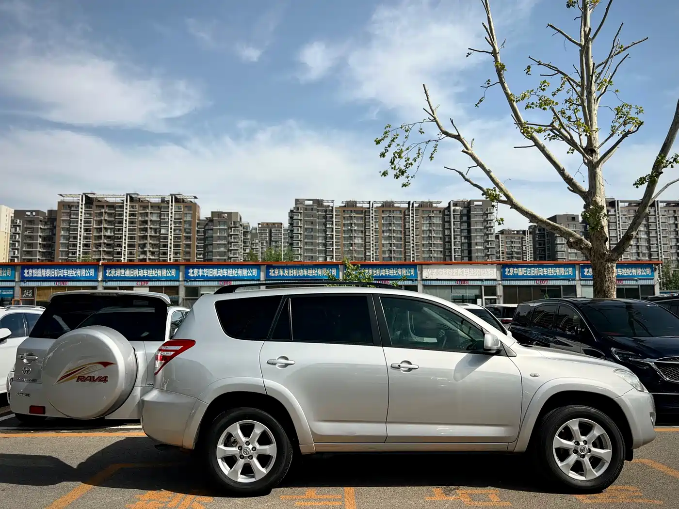 Toyota RAV4 Rongfang 2010 2.4L Automatic Luxury Upgrade Edition фото 4