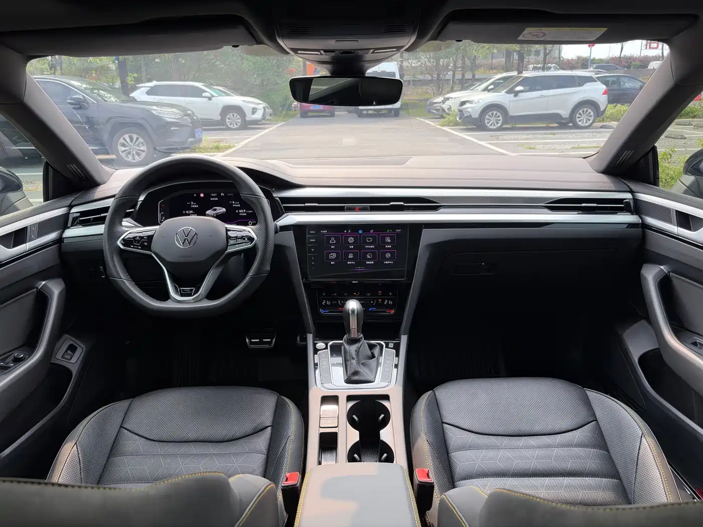 Volkswagen FAW-Volkswagen CC 2023 380TSI Eye-catching Edition фото 15