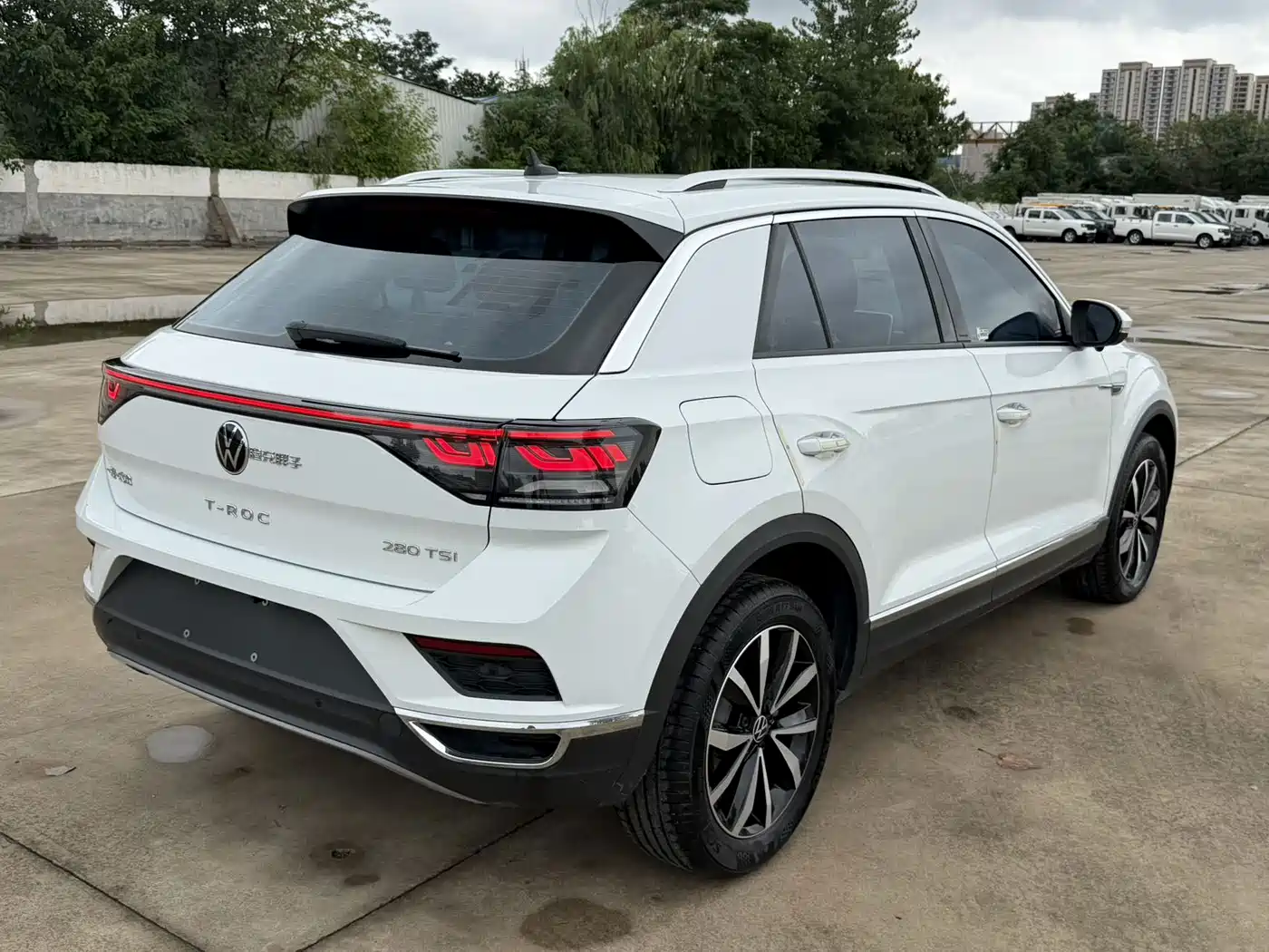 Фото 4 - Volkswagen T-ROC