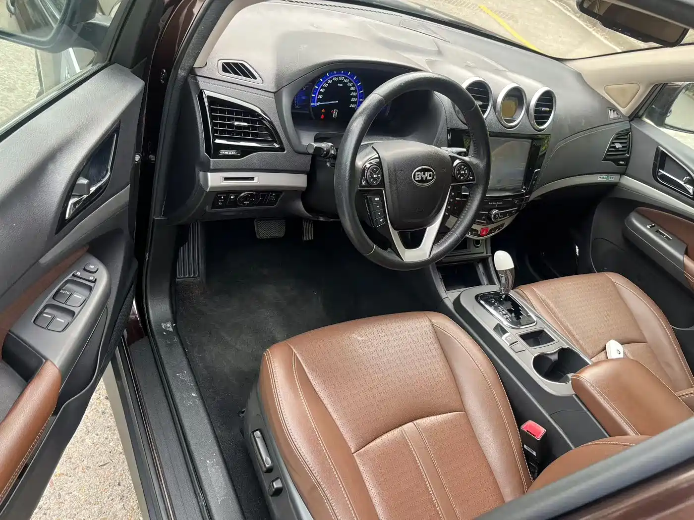 BYD S7 2015 2.0T Automatic Premium фото 6