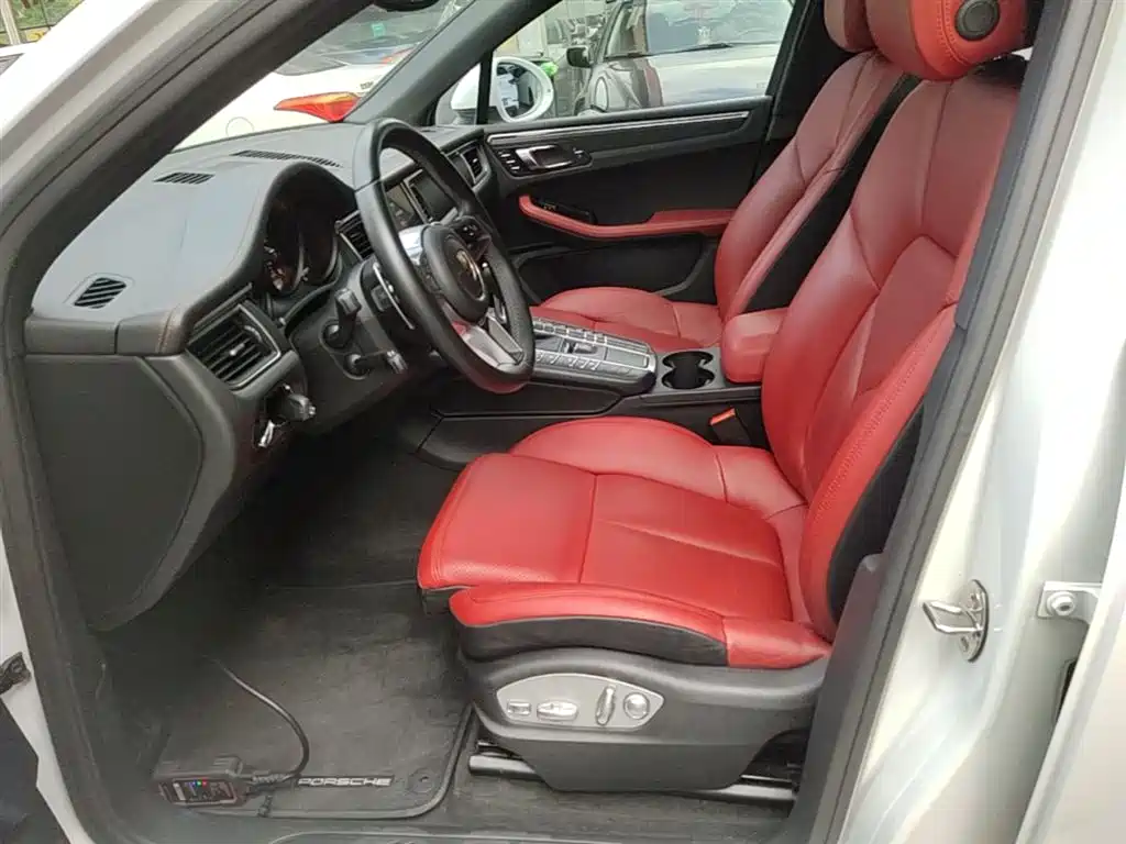Porsche Macan 2017 Macan 2.0T фото 15