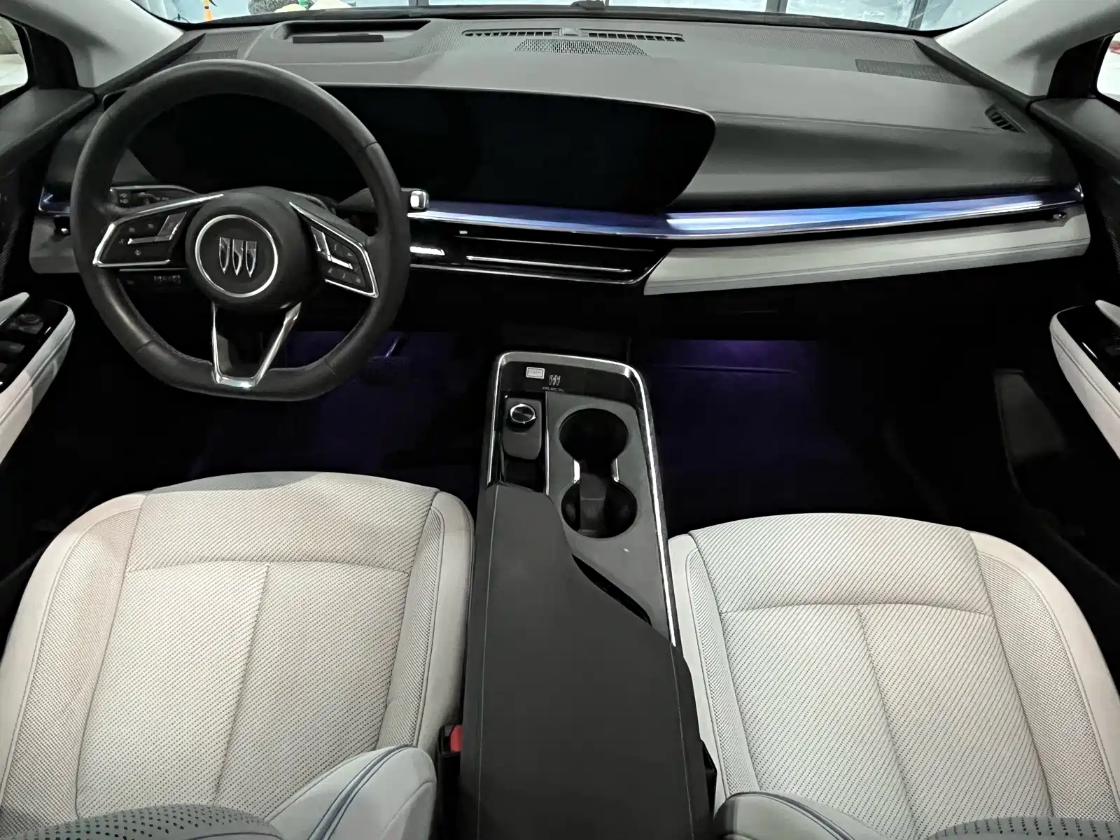 Фото 5 - Buick E4