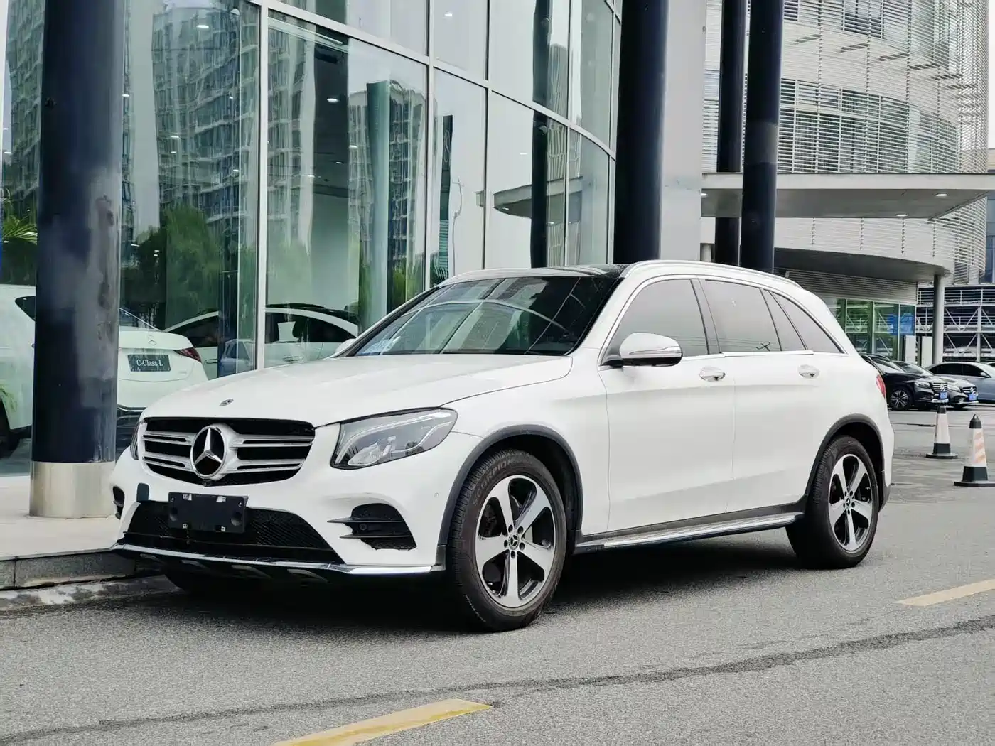 Mercedes-Benz GLC 2019 Facelift GLC 300 L 4MATIC Dynamic