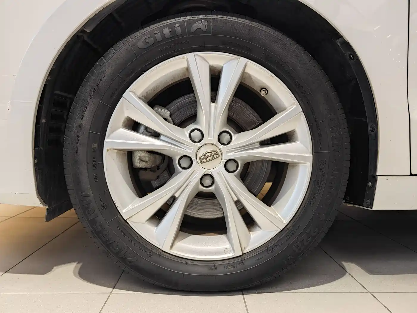 Geely Borui 2019 2018 1.5T MHEV Premium Edition
