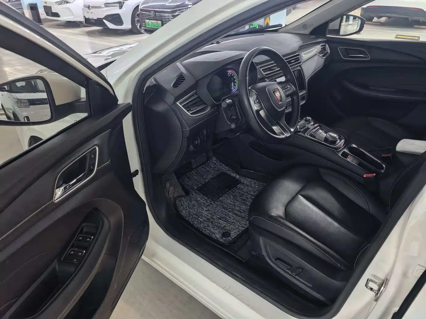 ROEWE EI5