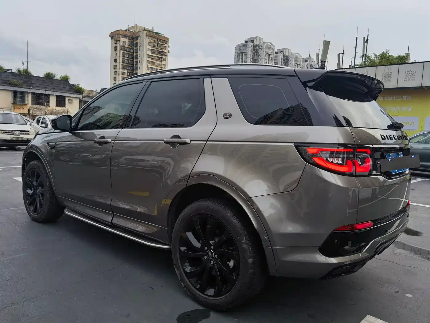 Land Rover Discovery Sport 2022 Model Facelift 249PS R-Dynamic HSE Luxury Custom Edition 7-seater фото 4