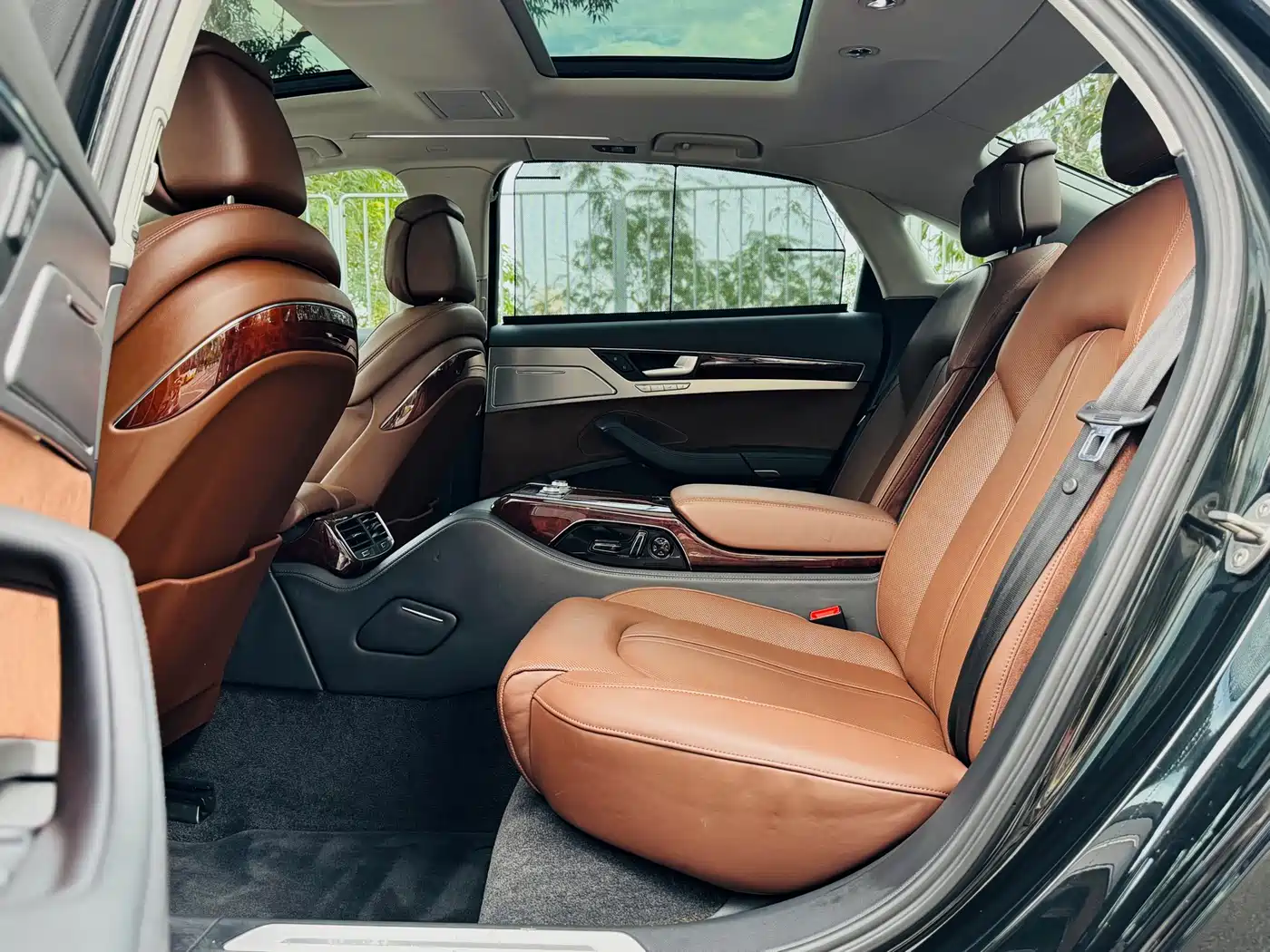Audi A8 2013 A8L 45 TFSI quattro Exclusive фото 12